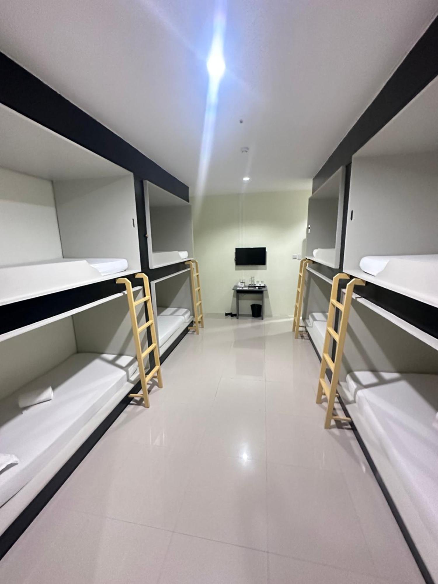 Travelbee Airport Inn Μακτάν Εξωτερικό φωτογραφία