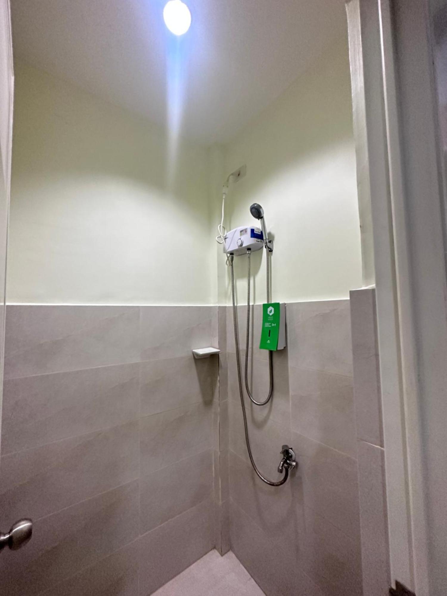 Travelbee Airport Inn Μακτάν Εξωτερικό φωτογραφία